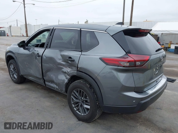 2024 Nissan Rogue S with VIN 5N1BT3AAXRC697600, listed as a IAAI auction lot 42716015 with 28,370 mi miles and . Bid and sale history available at DreamBid. Image 3.