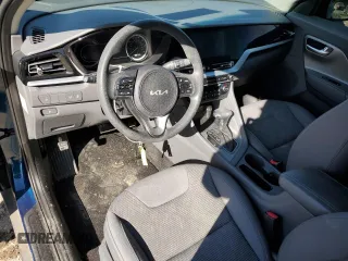 2022 Kia Niro LXS with VIN KNDCB3LC1N5532916, listed as a Copart auction lot 42353255 with 0 mi miles and Salvage Title. Bid and sale history available at carsss.com. Image 8.