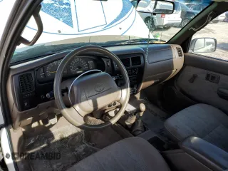 1999 Toyota Tacoma with VIN 4TAPM62N2XZ491929, listed as a Copart auction lot 43827365 with 256,146 mi miles and Clean Title. Bid and sale history available at DreamBid. Image 8.