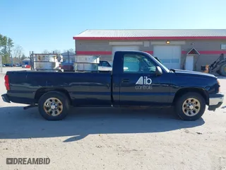 2006 Chevrolet Silverado 1500 Work Truck with VIN 3GCEC14X56G267133, listed as a IAAI auction lot 42083903 with 183,028 mi miles. Bid and sale history available at carsss.com. Image 13.