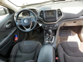 2016 Jeep Cherokee Altitude with VIN 1C4PJMCB2GW225883, listed as a Copart auction lot 55726885 with 142,802 mi miles and Salvage title. Bid and sale history available at DreamBid. Image 8.