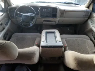 2002 Chevrolet Tahoe LS with VIN 1GNEC13V22R278981, listed as a Copart auction lot 87921455 with 318,518 mi miles and Salvage Title. Bid and sale history available at carsss.com. Image 8.