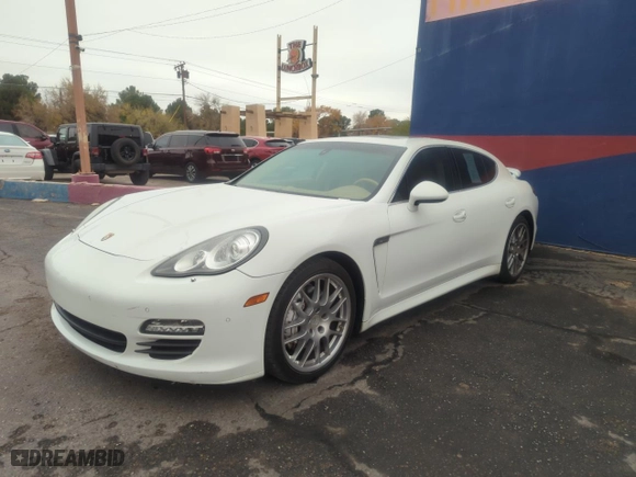 2013 Porsche Panamera S with VIN WP0AB2A70DL060113, listed as a Copart auction lot 84254524 with 118,400 mi miles and Clean Title. Bid and sale history available at carsss.com. Image 2.
