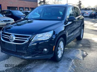 2011 Volkswagen Tiguan SE with VIN WVGBV7AX4BW535519, listed as a Copart auction lot 50371585 with 150,695 mi miles and Clean Title. Bid and sale history available at DreamBid. Image 2.