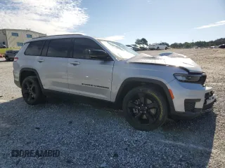 2022 Jeep Grand Cherokee Altitude z VIN 1C4RJJAG6N8548647, wystawiony jako Copart lot #55515905 z przebiegiem 62 225 mil mil oraz Szkoda całkowita • Salvage title. Historia ofert i sprzedaży dostępna na DreamBid. Obrazek 4.
