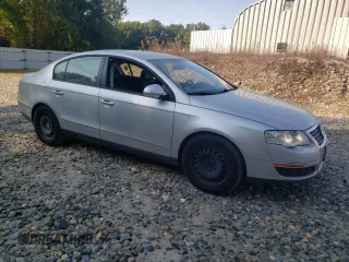 2007 Volkswagen Passat z VIN WVWJK73C67P091953, wystawiony jako Copart lot #71423974 z przebiegiem 73 153 mil mil oraz Czysty tytuł • Clean title. Historia ofert i sprzedaży dostępna na DreamBid. Obrazek 4.