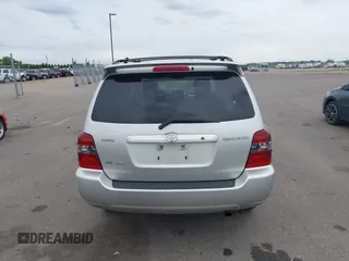 2004 Toyota Highlander с VIN JTEEP21A040055165, выставлен на аукционе IAAI как лот 42346273 с пробегом 198 565 миль миль и . История ставок и продаж доступна на DreamBid. Изображение 16.