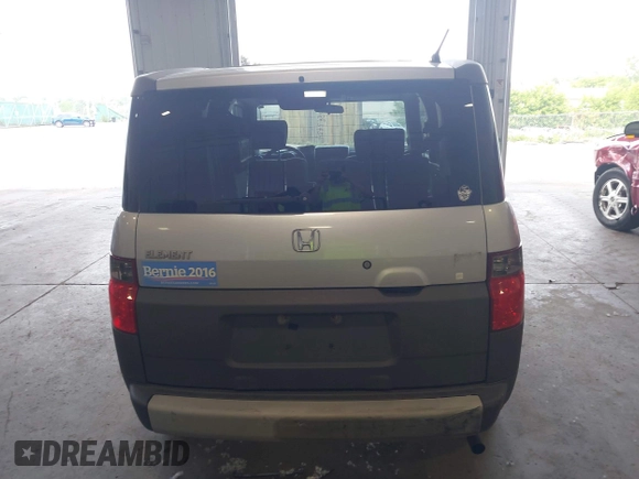 2003 Honda Element EX с VIN 5J6YH28563L034190, выставлен на аукционе IAAI как лот 42427501 с пробегом 248 703 миль миль и . История ставок и продаж доступна на DreamBid. Изображение 16.