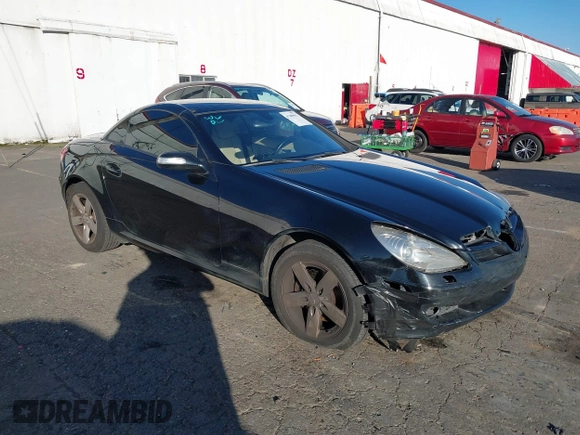 2006 Mercedes-Benz SLK 280 z VIN WDBWK54F66F114895, wystawiony jako IAAI lot #41409991 z przebiegiem 128 962 mil mil oraz . Historia ofert i sprzedaży dostępna na DreamBid. Obrazek 1.