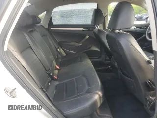 2012 Volkswagen Passat SE z VIN 1VWBP7A35CC084970, wystawiony jako Copart lot #54491265 z przebiegiem 75 497 mil mil oraz Szkody całkowita. Historia ofert i sprzedaży dostępna na DreamBid. Obrazek 10.