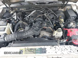 2004 Ford Explorer Sport Trac XLS z VIN 1FMDU77K74UA77223, wystawiony jako IAAI lot #42167996 z przebiegiem Nie podano mil oraz . Historia ofert i sprzedaży dostępna na DreamBid. Obrazek 6.