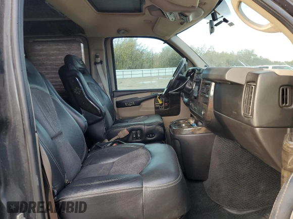2012 GMC Savana Cargo Van YF7 Upfitter with VIN 1GDS8DC49C1150688, listed as a Copart auction lot 81344964 with 96,024 mi miles and Salvage Title. Bid and sale history available at carsss.com. Image 7.