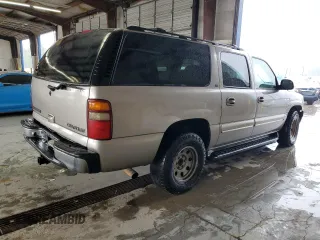 2001 Chevrolet Suburban LS with VIN 3GNEC16T01G210929, listed as a Copart auction lot 72276304 with 317,653 mi miles and Salvage Title. Bid and sale history available at carsss.com. Image 3.