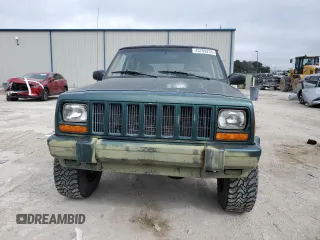 2001 Jeep Cherokee Sport with VIN 1J4FF58SX1L615967, listed as a Copart auction lot 43709235 with 241,326 mi miles and Clean title. Bid and sale history available at DreamBid. Image 5.