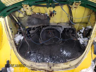 1972 Volkswagen Beetle with VIN 1122375419, listed as a Copart auction lot 41709335 with 90,833 mi miles and Clean Title. Bid and sale history available at DreamBid. Image 11.