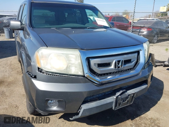 2009 Honda Pilot EX with VIN 5FNYF48439B036957, listed as a IAAI auction lot 41656284 with 199,115 mi miles. Bid and sale history available at carsss.com. Image 6.