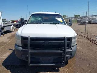 2008 Chevrolet Silverado 1500 Work Truck with VIN 1GCEC14X48Z102032, listed as a IAAI auction lot 41943346 with 398,280 mi miles. Bid and sale history available at carsss.com. Image 12.