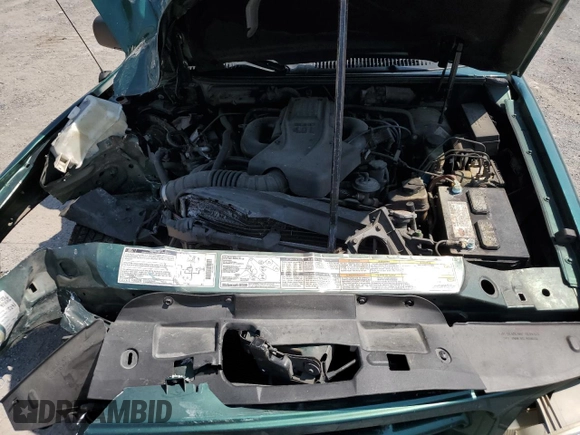 2001 Ford Explorer XLS with VIN 1FMZU72E41ZA71028, listed as a Copart auction lot 59396175 with 200,898 mi miles and Salvage title. Bid and sale history available at DreamBid. Image 12.