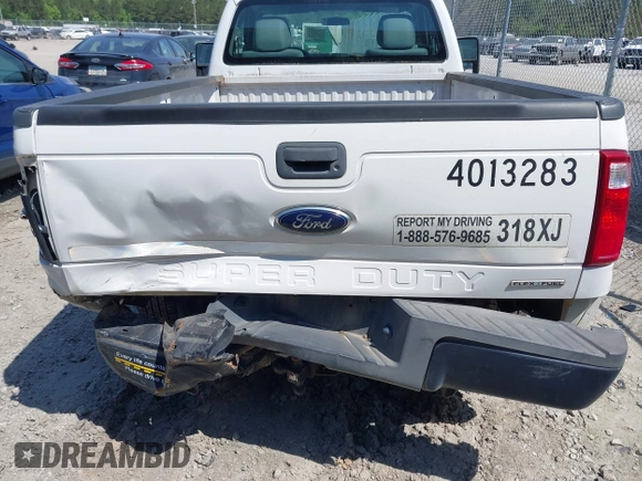2015 Ford F-250 XL z VIN 1FTBF2A63FEA98829, wystawiony jako IAAI lot #41991193 z przebiegiem 183 806 mil mil oraz . Historia ofert i sprzedaży dostępna na DreamBid. Obrazek 16.