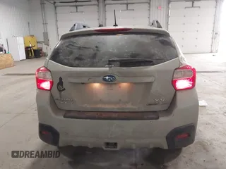 2015 Subaru XV Crosstrek Limited with VIN JF2GPAPC8FH277085, listed as a IAAI auction lot 41938913 with 124,159 mi miles. Bid and sale history available at carsss.com. Image 16.