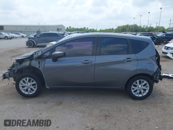 2018 Nissan Note SV с VIN 3N1CE2CPXJL352030, выставлен на аукционе IAAI как лот 42282189 с пробегом 58 100 миль миль и . История ставок и продаж доступна на DreamBid. Изображение 14.