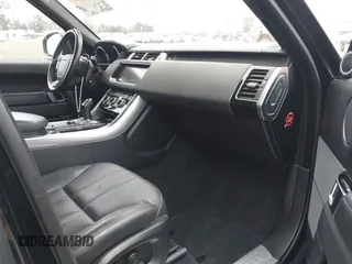 2017 Land Rover Range Rover Sport HSE z VIN SALWR2FVXHA177653, wystawiony jako IAAI lot #41879997 z przebiegiem 90 231 mil mil oraz . Historia ofert i sprzedaży dostępna na DreamBid. Obrazek 5.