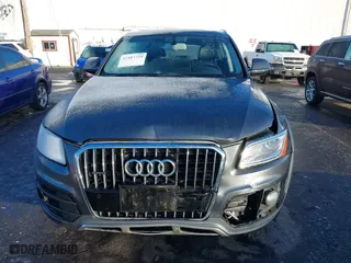 2017 Audi Q5 Premium Plus with VIN WA1L2AFP2HA054045, listed as a IAAI auction lot 41483729 with 70,938 mi miles. Bid and sale history available at carsss.com. Image 12.