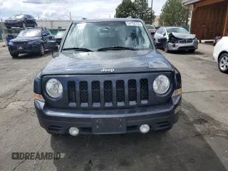 2015 Jeep Patriot High Altitude with VIN 1C4NJRFB9FD258471, listed as a Copart auction lot 54759735 with 127,823 mi miles and Salvage title. Bid and sale history available at DreamBid. Image 5.