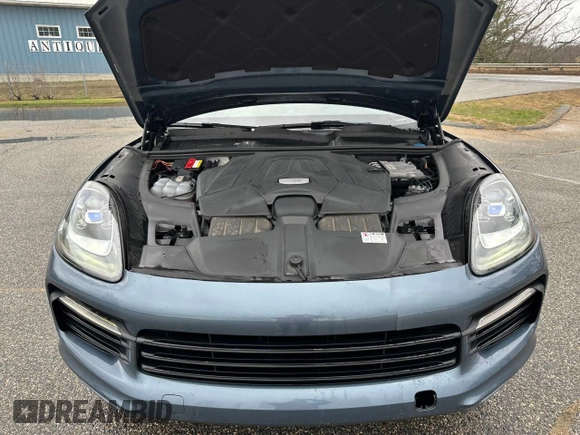 2019 Porsche Cayenne S with VIN WP1AB2AY2KDA61391, listed as a Copart auction lot 52459645 with 151,916 mi miles and Clean title. Bid and sale history available at DreamBid. Image 7.