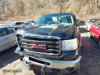 2013 GMC Sierra 2500HD Work Truck with VIN 1GT02ZCG9DZ247493, listed as a IAAI auction lot 41595476 with 1 mi miles. Bid and sale history available at carsss.com. Image 12.