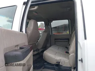 2010 Ford F-250 XL z VIN 1FTSW2B52AEB33231, wystawiony jako IAAI lot #37505696 z przebiegiem 277 288 mil mil oraz . Historia ofert i sprzedaży dostępna na DreamBid. Obrazek 8.