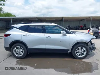 2019 Chevrolet Blazer z VIN 3GNKBBRA3KS698858, wystawiony jako IAAI lot #42270478 z przebiegiem 99 461 mil mil oraz . Historia ofert i sprzedaży dostępna na DreamBid. Obrazek 14.