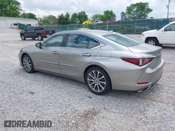 2019 Lexus ES 350 with VIN 58ABZ1B13KU015358, listed as a IAAI auction lot 42142214 with 84,766 mi miles and . Bid and sale history available at DreamBid. Image 3.