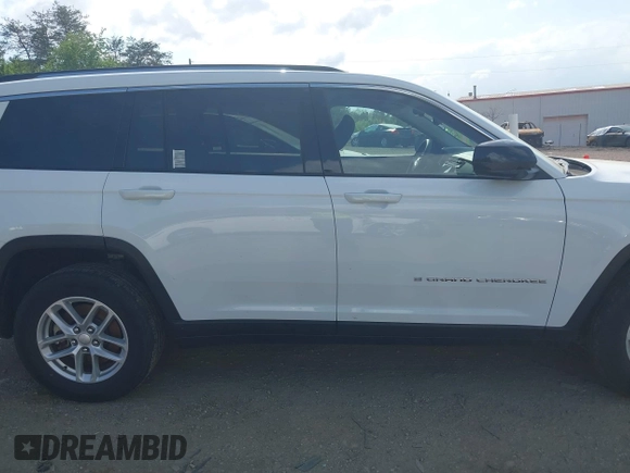 2023 Jeep Grand Cherokee Altitude with VIN 1C4RJKAGXP8886125, listed as a IAAI auction lot 41952781 with 45,490 mi miles and . Bid and sale history available at DreamBid. Image 13.