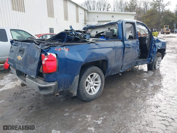 2018 Chevrolet Silverado 1500 LT with VIN 1GCVKREC6JZ123435, listed as a IAAI auction lot 41611764 with 72,031 mi miles. Bid and sale history available at carsss.com. Image 4.