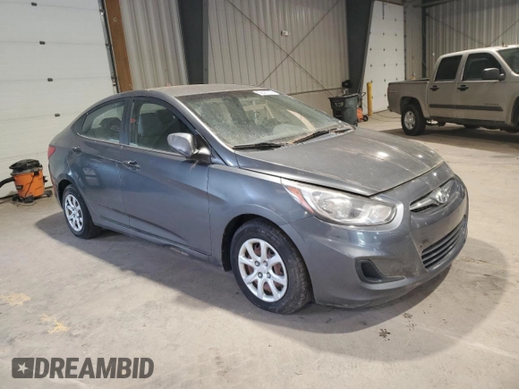 2012 Hyundai Accent GLS z VIN KMHCT4AE4CU053248, wystawiony jako Copart lot #58587535 z przebiegiem 81 904 mil mil oraz Tytuł czysty. Historia ofert i sprzedaży dostępna na DreamBid. Obrazek 4.