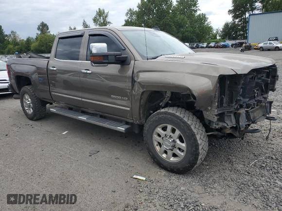 2015 Chevrolet Silverado 3500HD LTZ with VIN 1GC4K0E88FF572157, listed as a Copart auction lot 67583004 with 156,783 mi miles and Salvage Title. Bid and sale history available at carsss.com. Image 4.