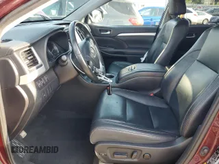 2019 Toyota Highlander SE with VIN 5TDJZRFH3KS983784, listed as a Copart auction lot 62874465 with 56,151 mi miles and Salvage title. Bid and sale history available at DreamBid. Image 7.