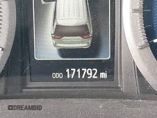 2018 Toyota Sienna LE Auto Access Seat with VIN 5TDKZ3DC1JS953593, listed as a IAAI auction lot 41478930 with 171,792 mi miles. Bid and sale history available at carsss.com. Image 14.