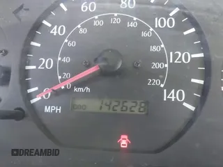 2001 Toyota Solara SE z VIN 2T1CF28P91C491927, wystawiony jako IAAI lot #42475651 z przebiegiem 142 628 mil mil oraz . Historia ofert i sprzedaży dostępna na DreamBid. Obrazek 16.