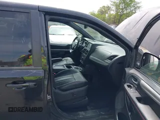 2019 Dodge Grand Caravan GT with VIN 2C4RDGEG5KR614223, listed as a IAAI auction lot 42172107 with 130,897 mi miles and . Bid and sale history available at DreamBid. Image 5.