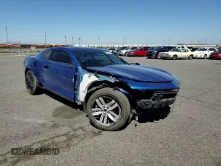 2017 Chevrolet Camaro 2LT z VIN 1G1FD1RS8H0117855, wystawiony jako Copart lot #58581245 z przebiegiem Nie podano mil oraz Szkoda całkowita • Salvage title. Historia ofert i sprzedaży dostępna na DreamBid. Obrazek 14.