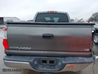 2005 Toyota Tundra SR5 with VIN 5TBET341X5S476366, listed as a IAAI auction lot 41607532 with 293,760 mi miles. Bid and sale history available at carsss.com. Image 16.