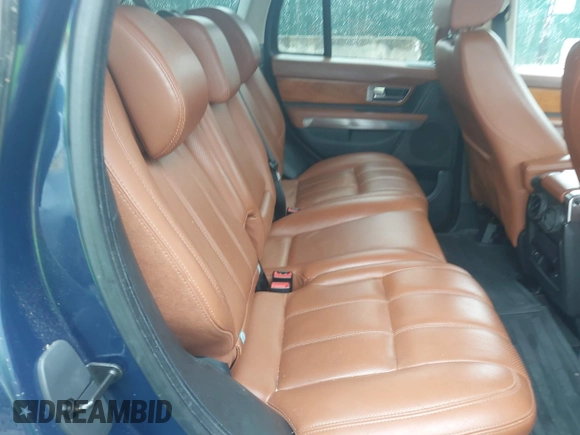 2011 Land Rover Range Rover Sport HSE Lux with VIN SALSK2D41BA289200, listed as a IAAI auction lot 42534463 with 199,811 mi miles and . Bid and sale history available at DreamBid. Image 8.