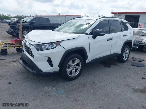 2020 Toyota RAV4 XLE with VIN 2T3W1RFV8LC053206, listed as a IAAI auction lot 41866082 with 188,118 mi miles. Bid and sale history available at carsss.com. Image 17.