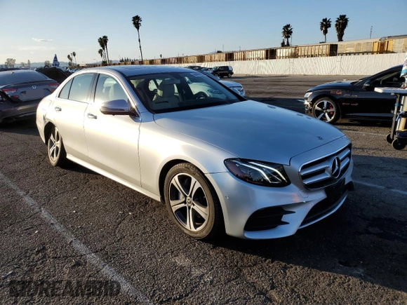 2020 Mercedes-Benz E-Class E 350 with VIN W1KZF8DB0LA765262, listed as a Copart auction lot 88998555 with 39,078 mi miles and Salvage Title. Bid and sale history available at carsss.com. Image 4.