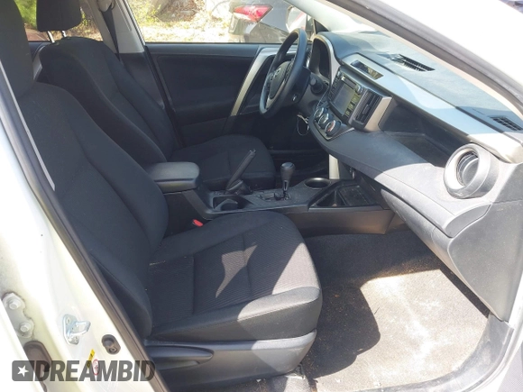 2015 Toyota RAV4 LE with VIN JTMBFREV4FJ039662, listed as a IAAI auction lot 42098292 with 161,534 mi miles. Bid and sale history available at carsss.com. Image 5.