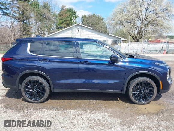 2022 Mitsubishi Outlander SE z VIN JA4J4UA89NZ077502, wystawiony jako IAAI lot #41897917 z przebiegiem 26 045 mil mil oraz . Historia ofert i sprzedaży dostępna na DreamBid. Obrazek 13.