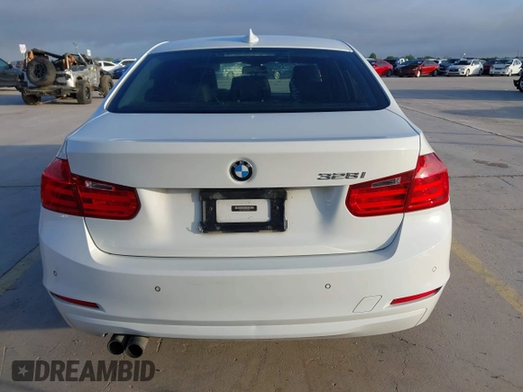 2015 BMW 3 Series 328i с VIN WBA3C1C59FK120021, выставлен на аукционе IAAI как лот 42579388 с пробегом 204 475 миль миль и . История ставок и продаж доступна на DreamBid. Изображение 16.