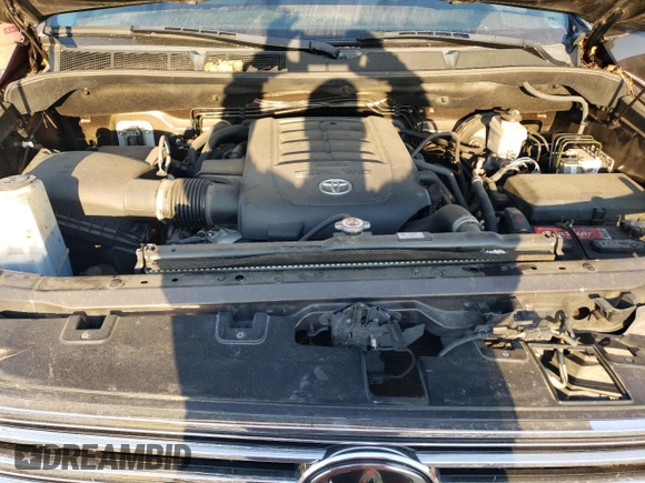 2019 Toyota Tundra SR5 z VIN 5TFAY5F13KX832503, wystawiony jako Copart lot #46536825 z przebiegiem 128 063 mil mil oraz Szkoda całkowita • Salvage title. Historia ofert i sprzedaży dostępna na DreamBid. Obrazek 11.
